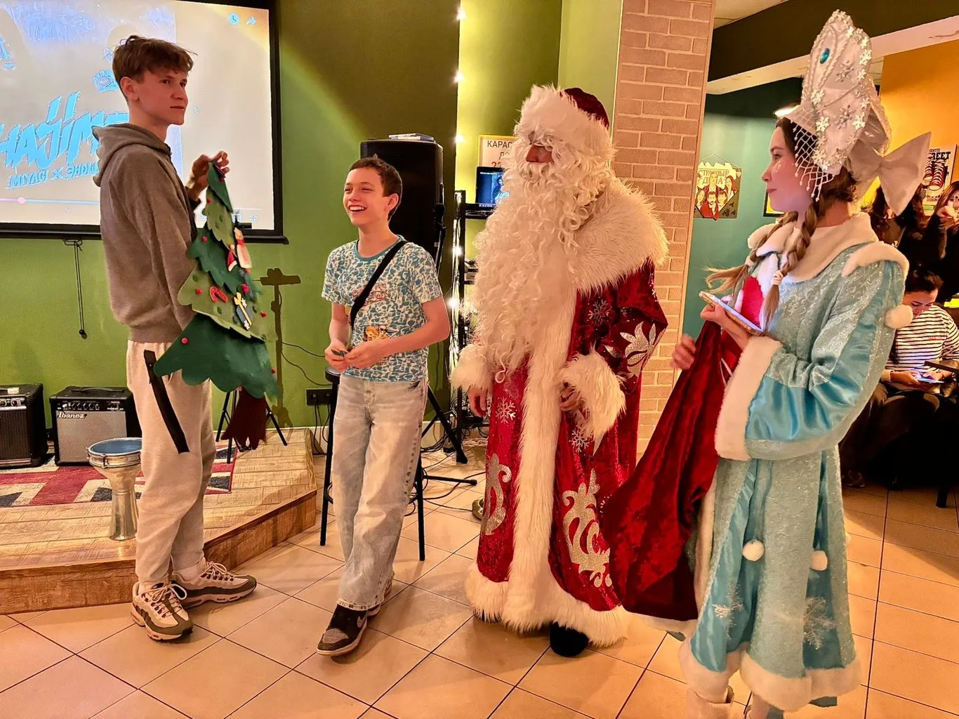 Новый год в антикафе «Странные дела»