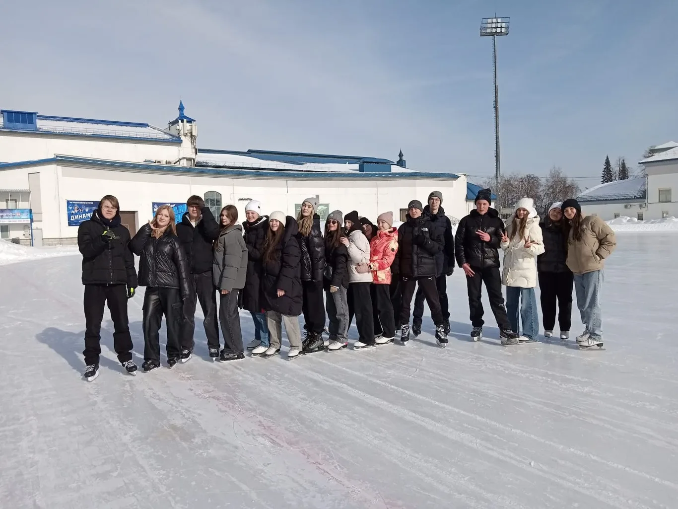 10 и 11 классы на катке