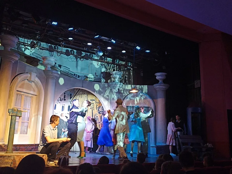 ​Культурный выход: начальная школа в ТЮЗе 🎭