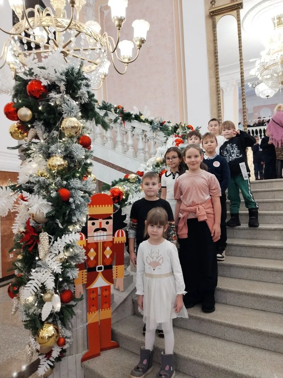 ​Волшебный мир балета: наши первоклассники побывали в сказке «Щелкунчик».